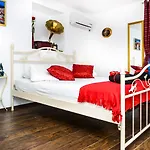 Plaza Apartment